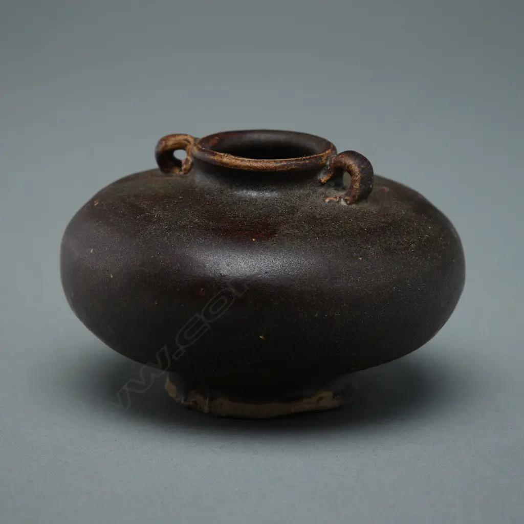 Stoneware ring-handled bottle – Sawankhalok - c.14thC, Image 1++